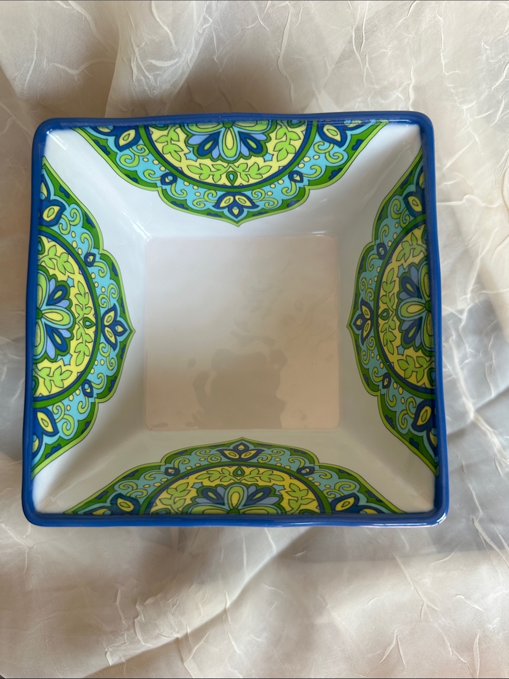 Cynthia Rowley Melamine Medallion Square Bowls - set of 4